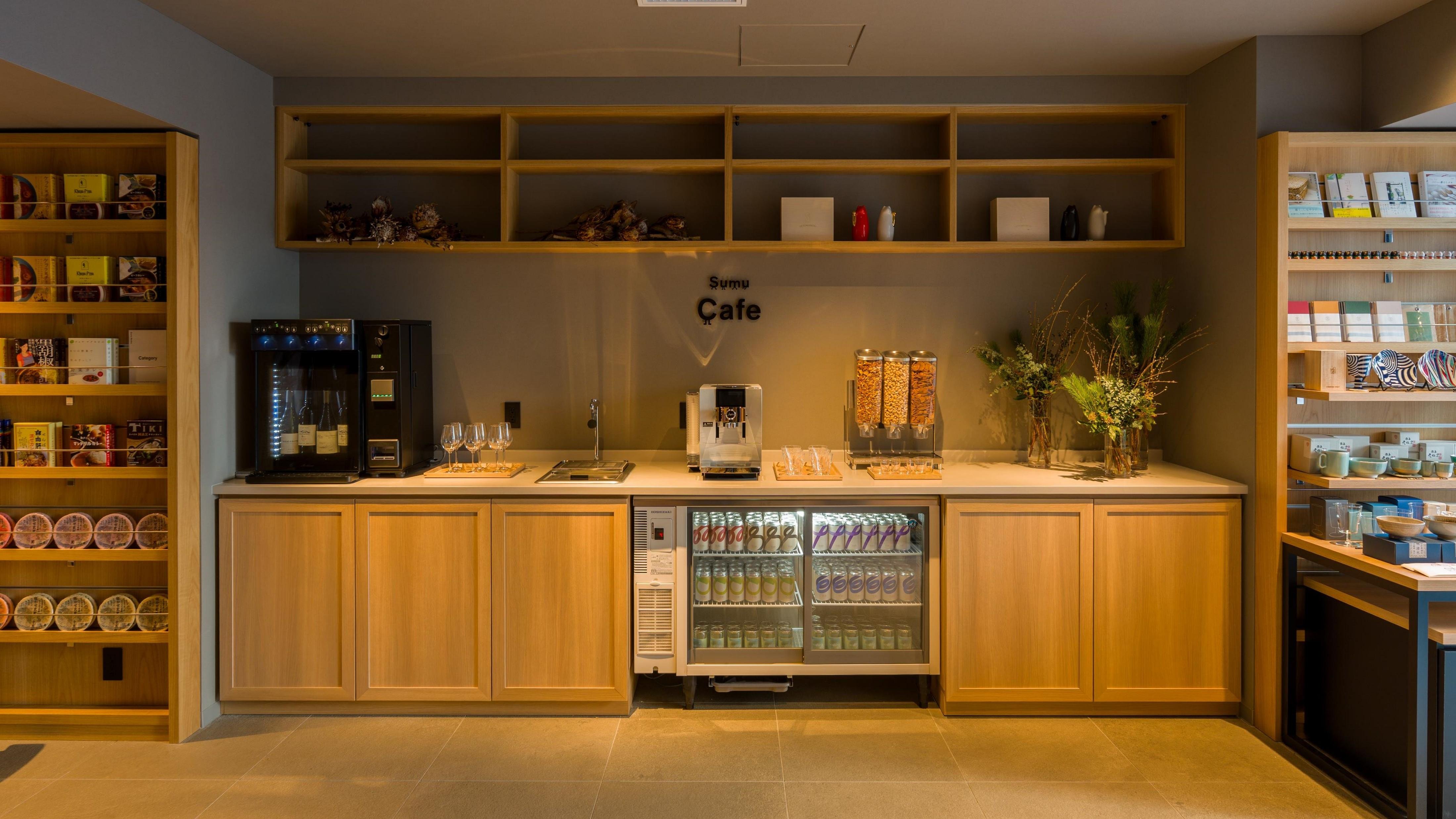 1F「Sumu Lounge」｜旅人と街をつなぐカルチャーラウンジ