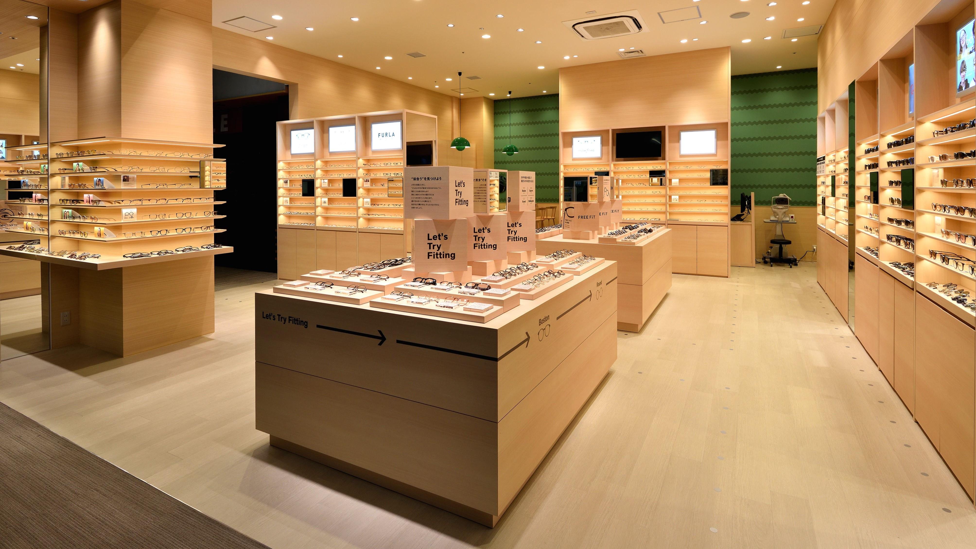 「眼鏡市場ららぽーと立川立飛店」大幅リニューアル