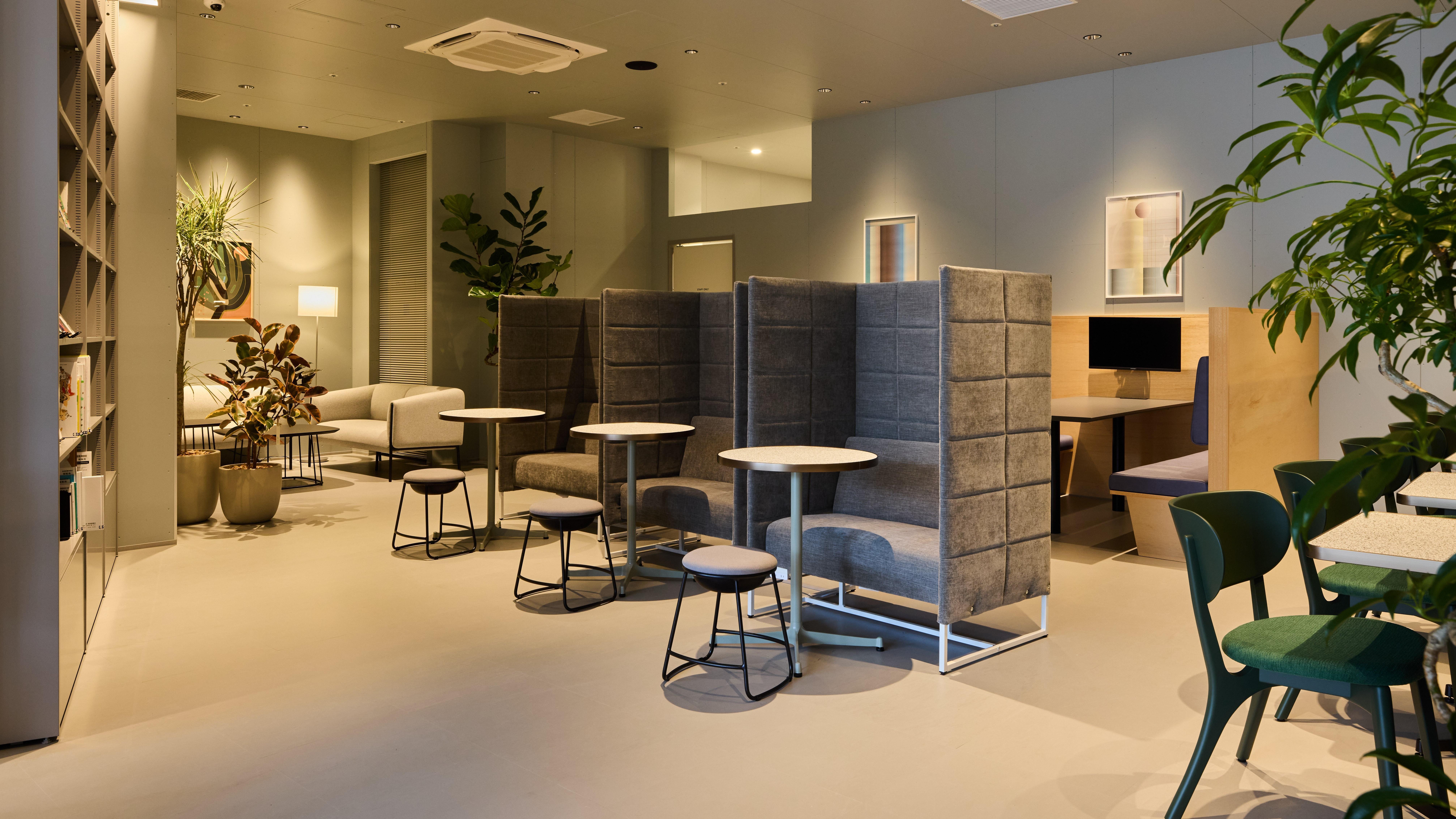 「SHARE LOUNGEフォレストスクエア仙川」の店内画像です。