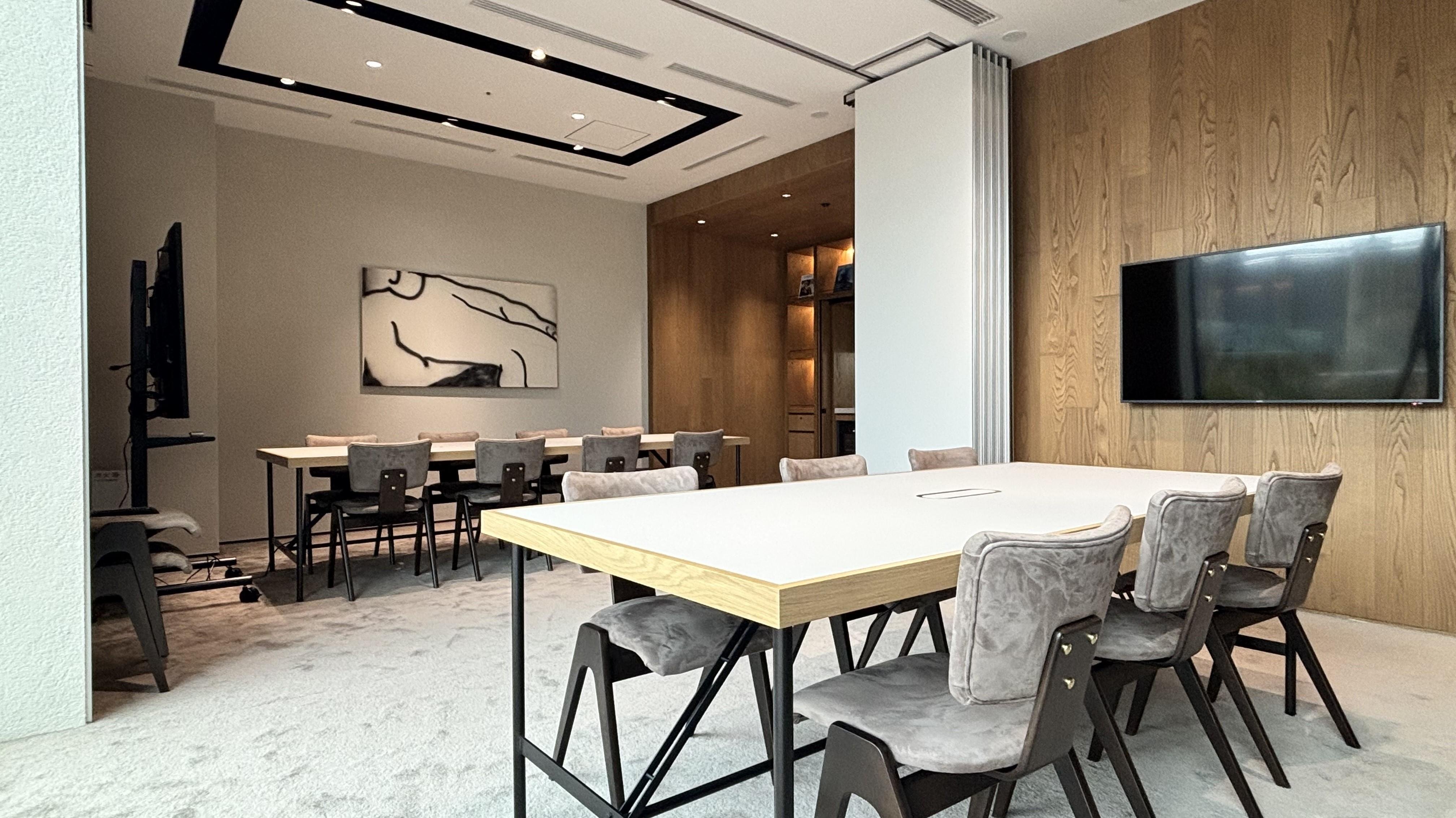 ROOM A（6名）とROOM B（8名・簡易キッチン付き）が連結した画像です