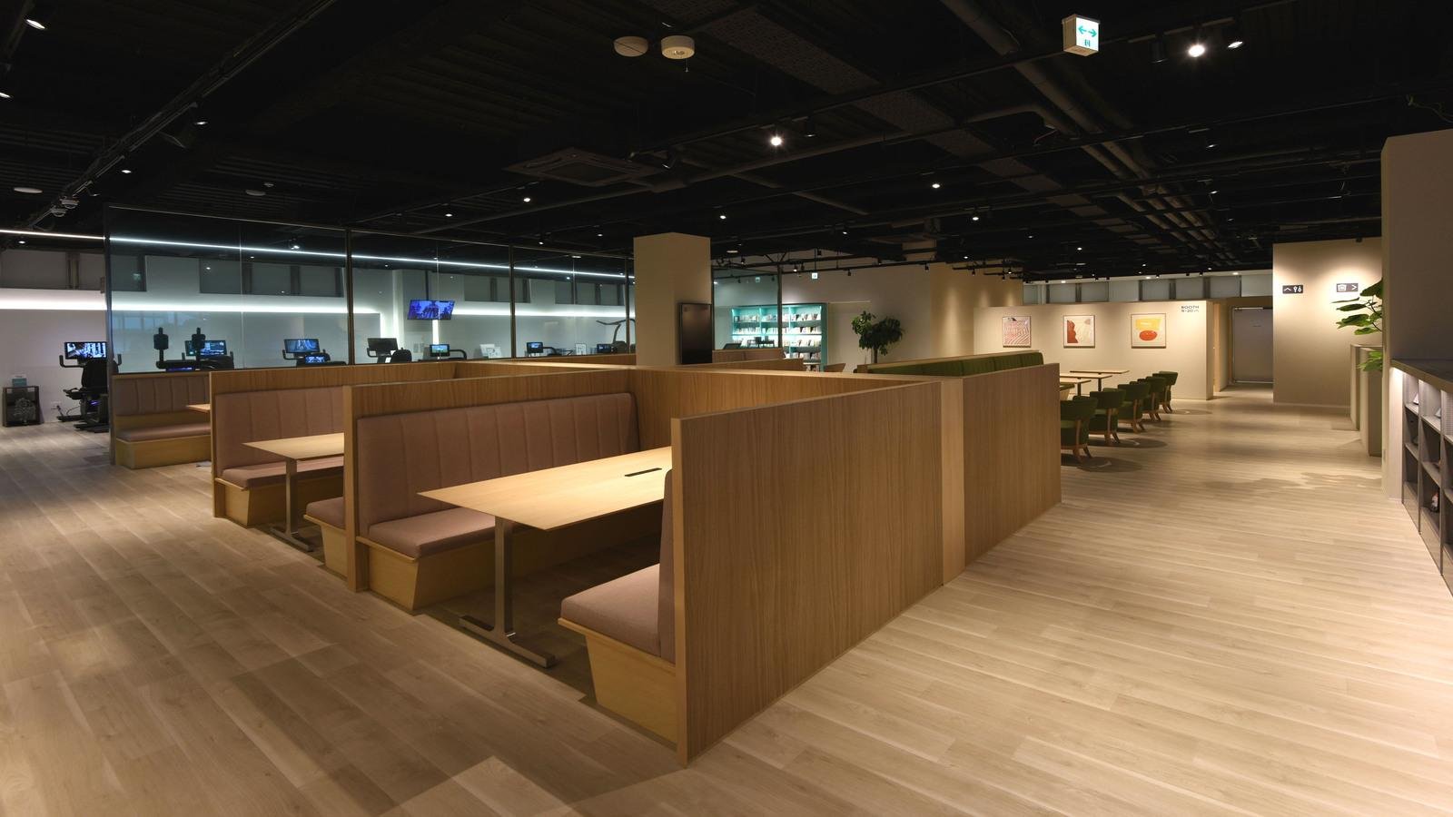 全国初の「BOOK ＆ CAFE」「SHARE LOUNGE」「TSUTAYA Conditioning」複合店舗『TSUTAYA BOOKSTORE 香里園』の説明画像です