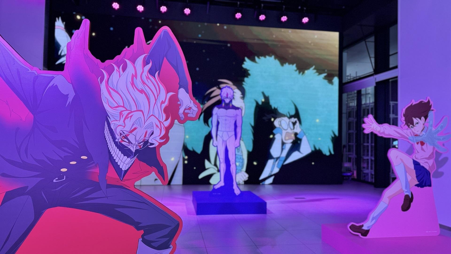 映像とパネルでアニメならではの躍動感を演出(Shibuya Sakura Stage)