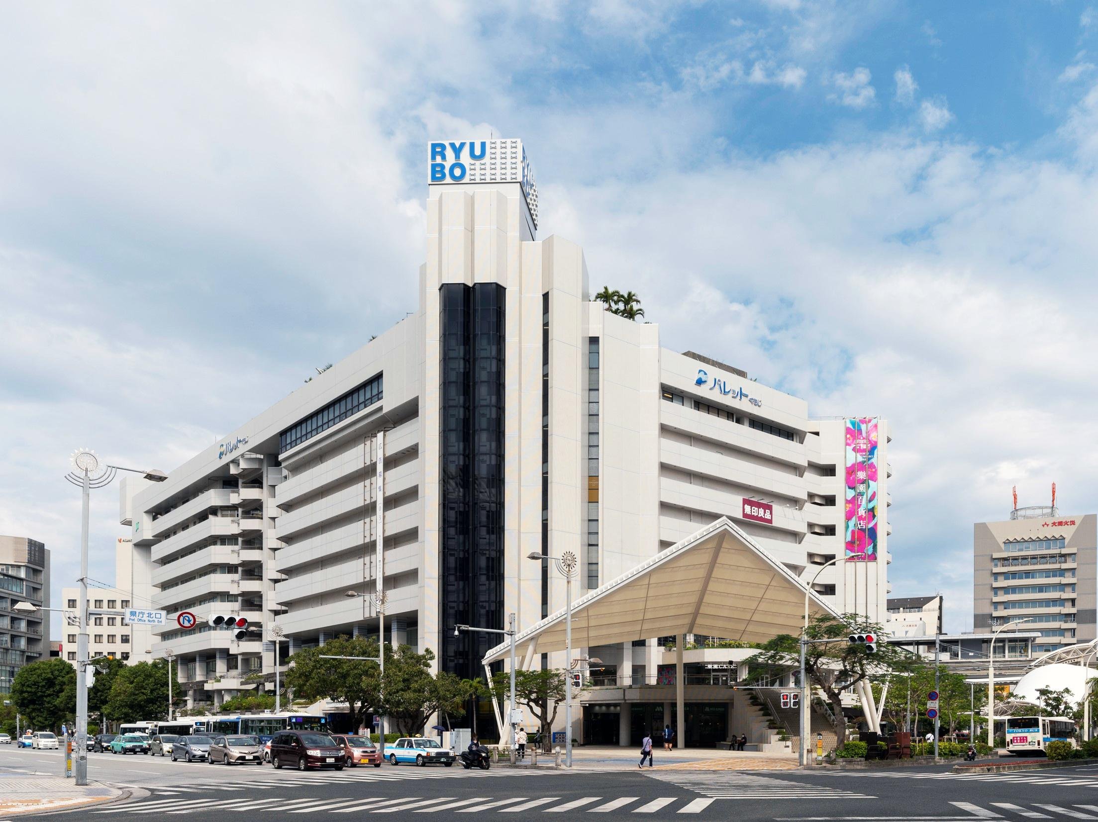 「データと共創で導く百貨店の新コンセプト「すごす。百貨店」_デパートリウボウ」の説明画像です