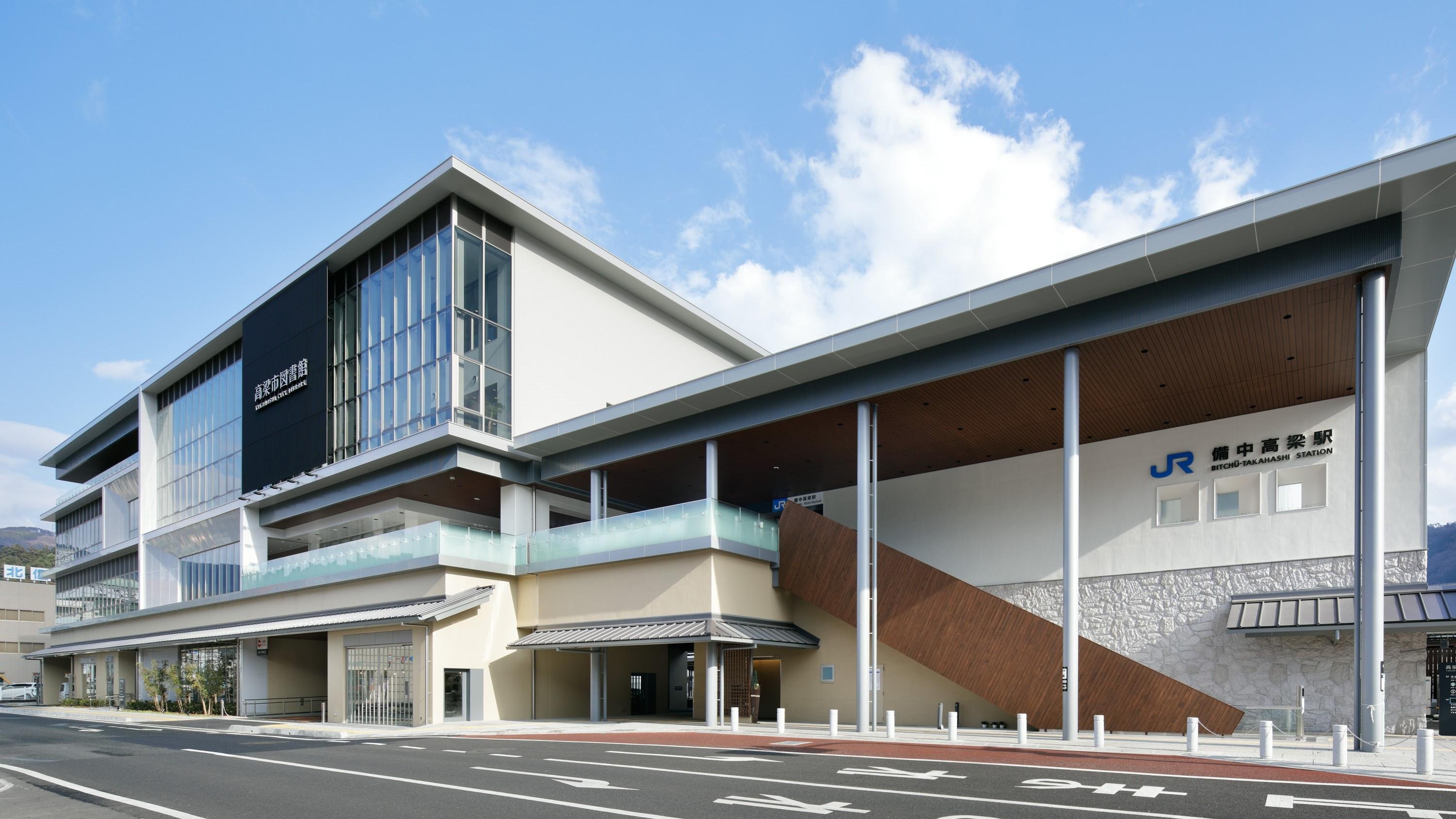 高梁市図書館の写真です