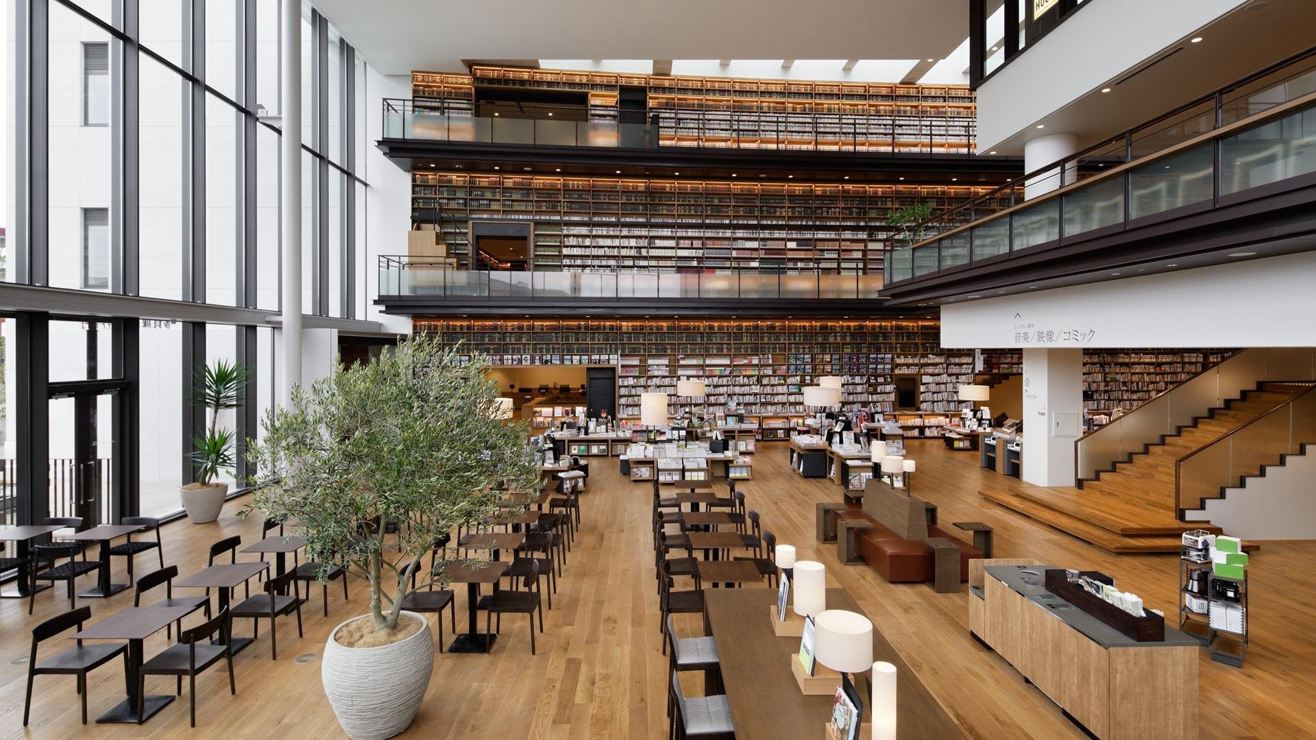 “中堅社員”が語る、市民として地域の課題解決に取り組むCCC公共サービス事業の説明画像です