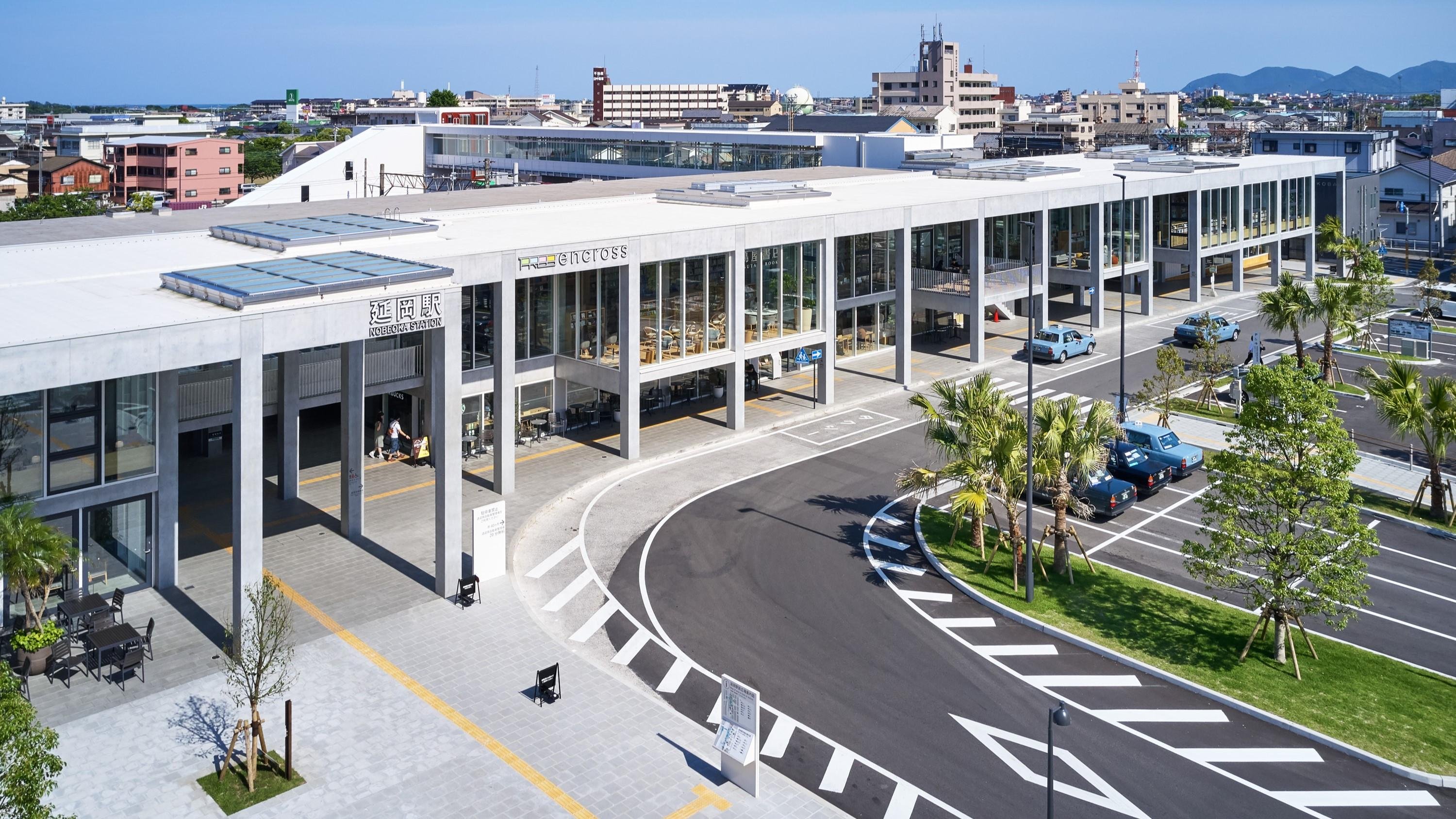 「エンクロス」の外観写真